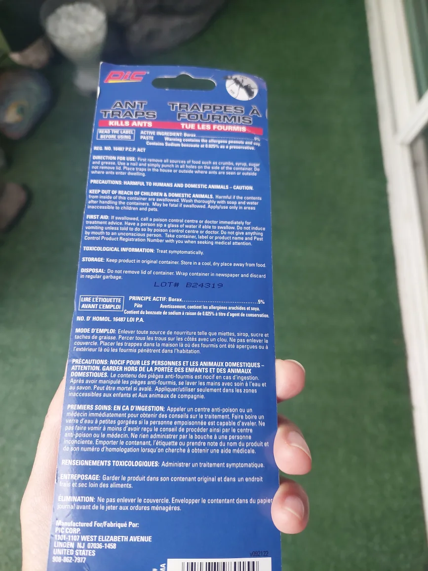 PIC Ant Traps - Kills Ants #freecycle image indicator(2)