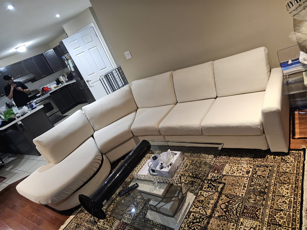Sectional Couch - photo 2