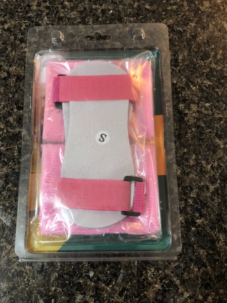 NEW✨ Kids Gymnastics Grip Bar Glove Set image indicator(2)