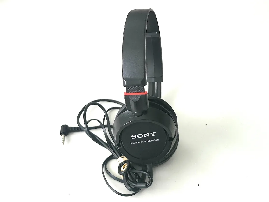 Sony MDR-ZX100 Stereo Headphones - Black image indicator(2)