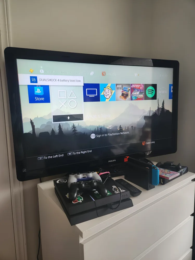 45" Philips tv thumbnail