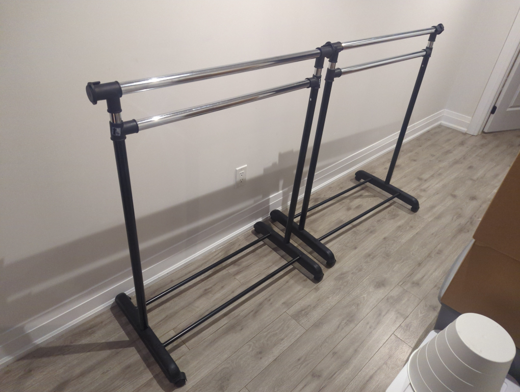 Double Rod Clothing Rack - Adjustable & Sturdy
