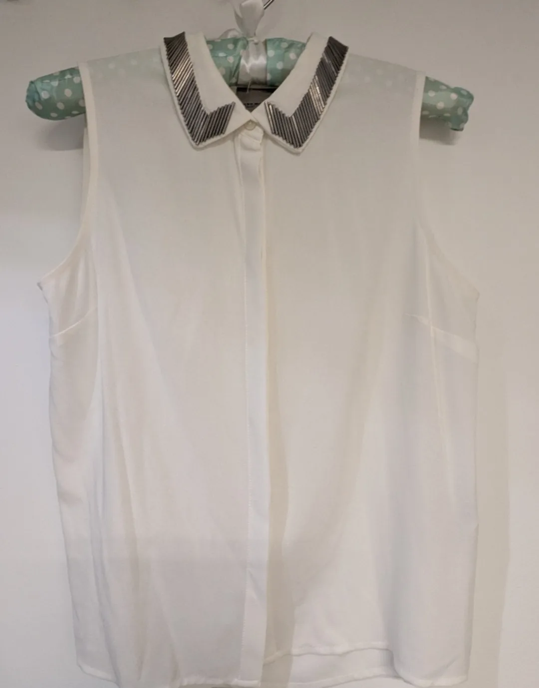 Vero Moda Silver Embellished Collar Sleeveless Blouse thumbnail