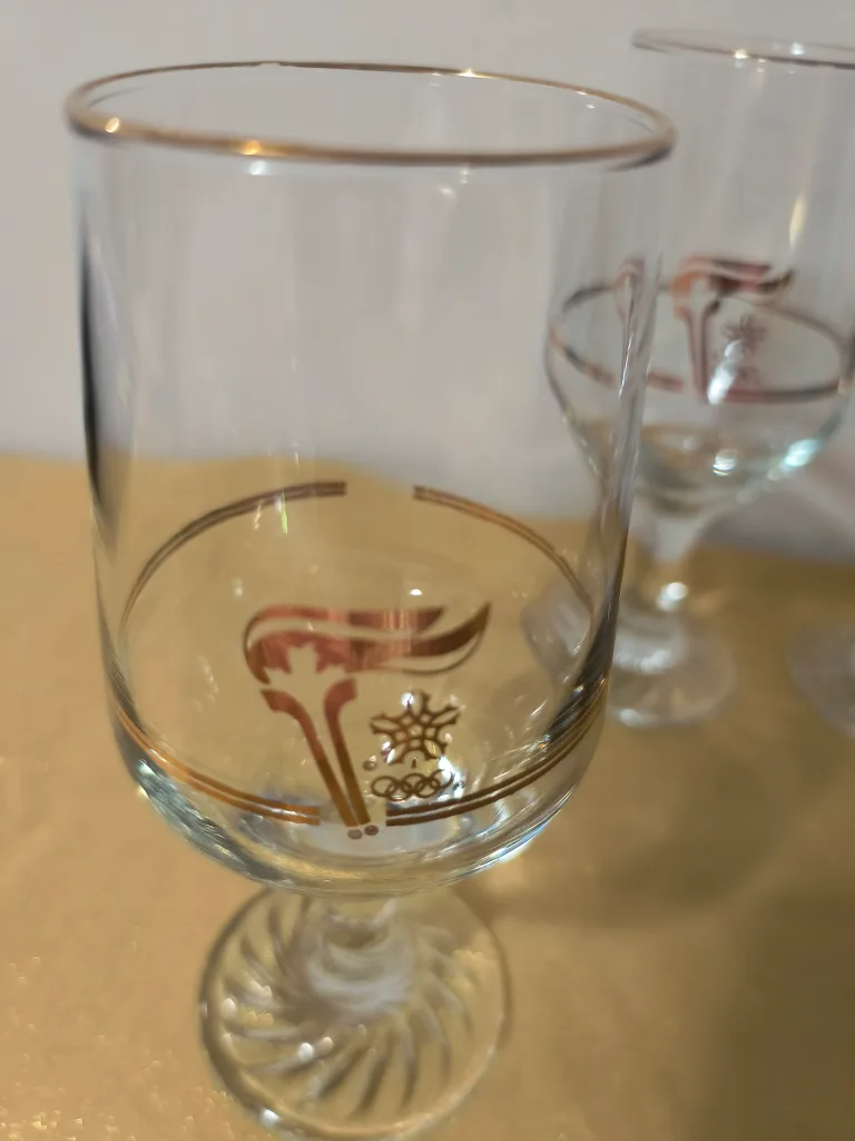 Vancouver 1998 Olympics Wine Glasses image indicator(2)