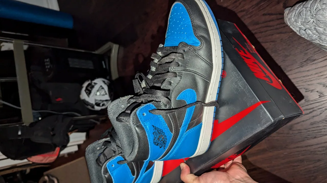 royal 1s 2017 size 9 image indicator(3)