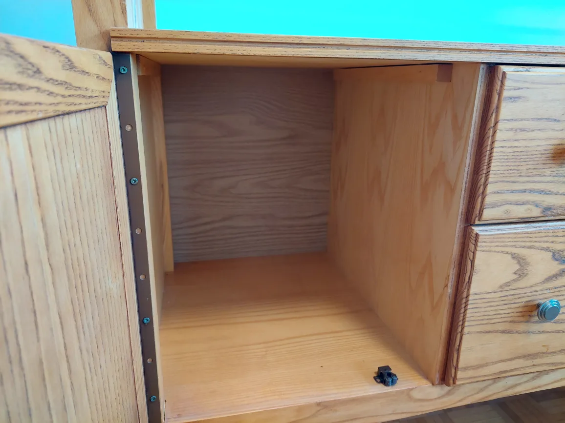 Wooden Cabinet with Glass Top. MOVING SALE. image indicator(2)