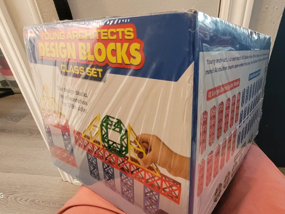 Lakeshore Young Architects Design Blocks Class Set image indicator(3)