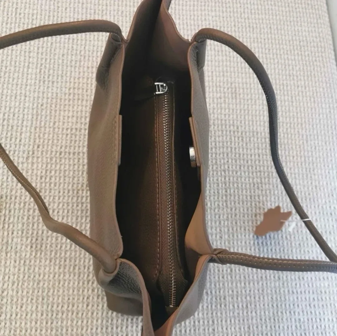 Two Brand New Bags Tote & Pouch image indicator(4)