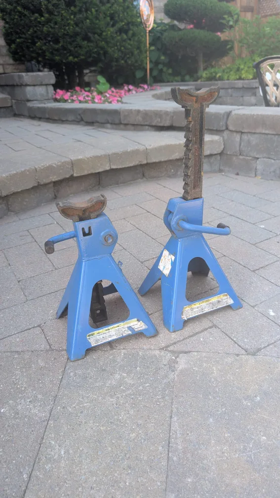 2-Ton Jack Stands (Pair) thumbnail