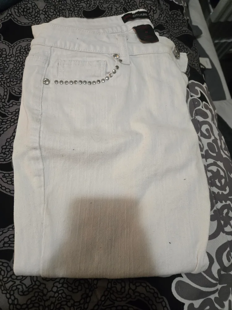 Assorted Women's Jeans - Various Styles and Sizes image indicator(8)