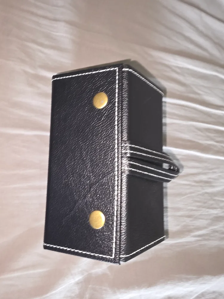 Glasses holder thumbnail