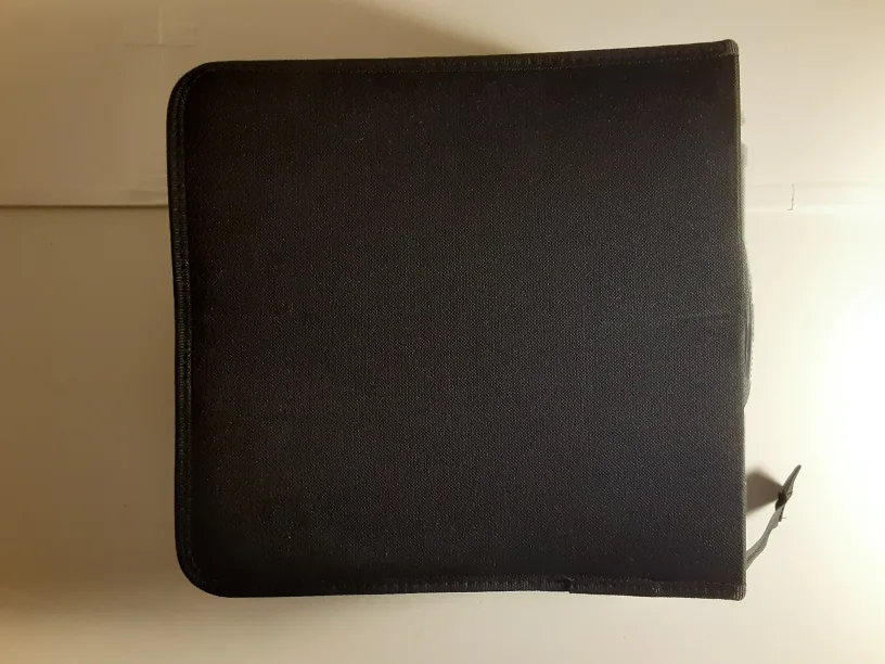 Black CD/DVD Case w/ White Pages | 320 Disc Capacity image indicator(5)