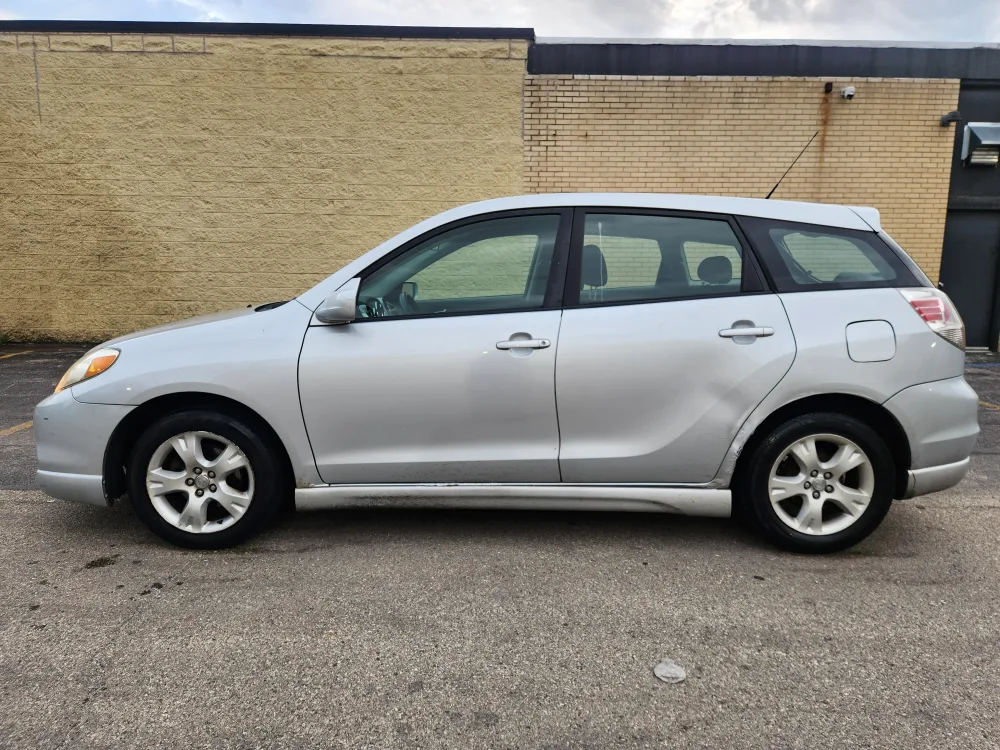 2005 Toyota Matrix XR thumbnail