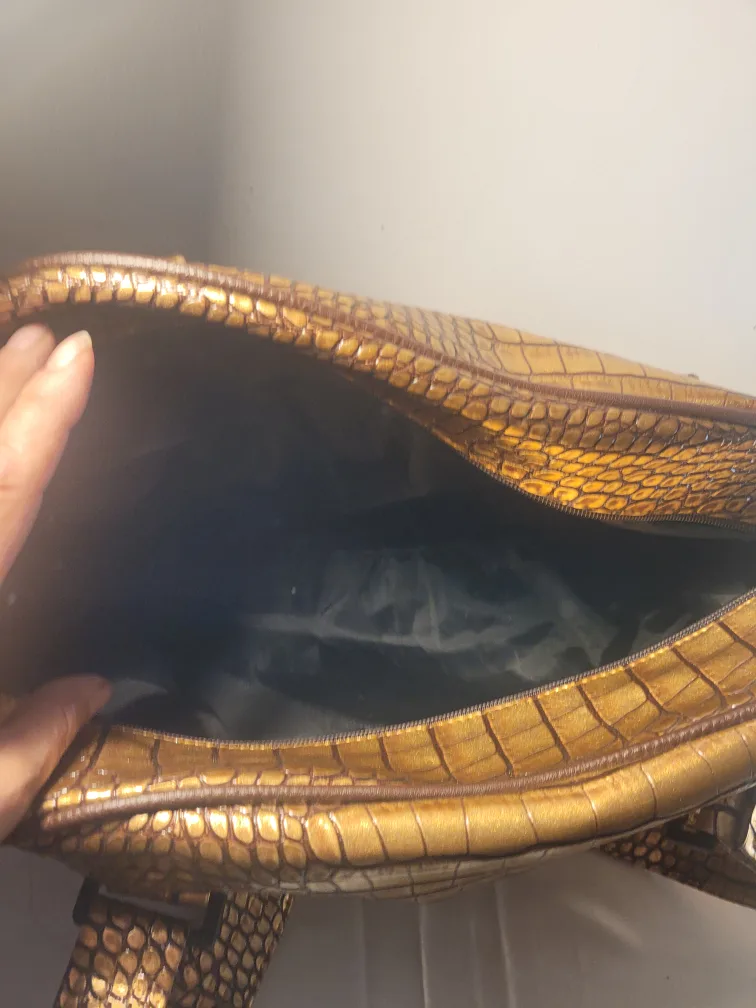 Metallic Brown Shoulder Bag/ Tote image indicator(3)