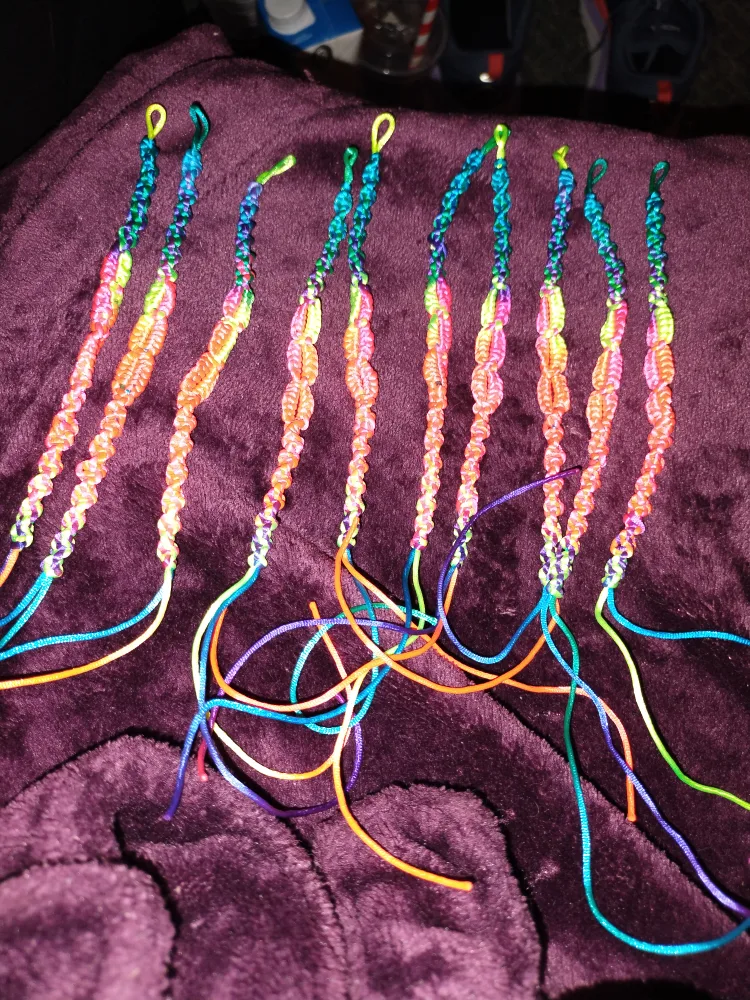 Handmade Friendship Bracelets image indicator(4)