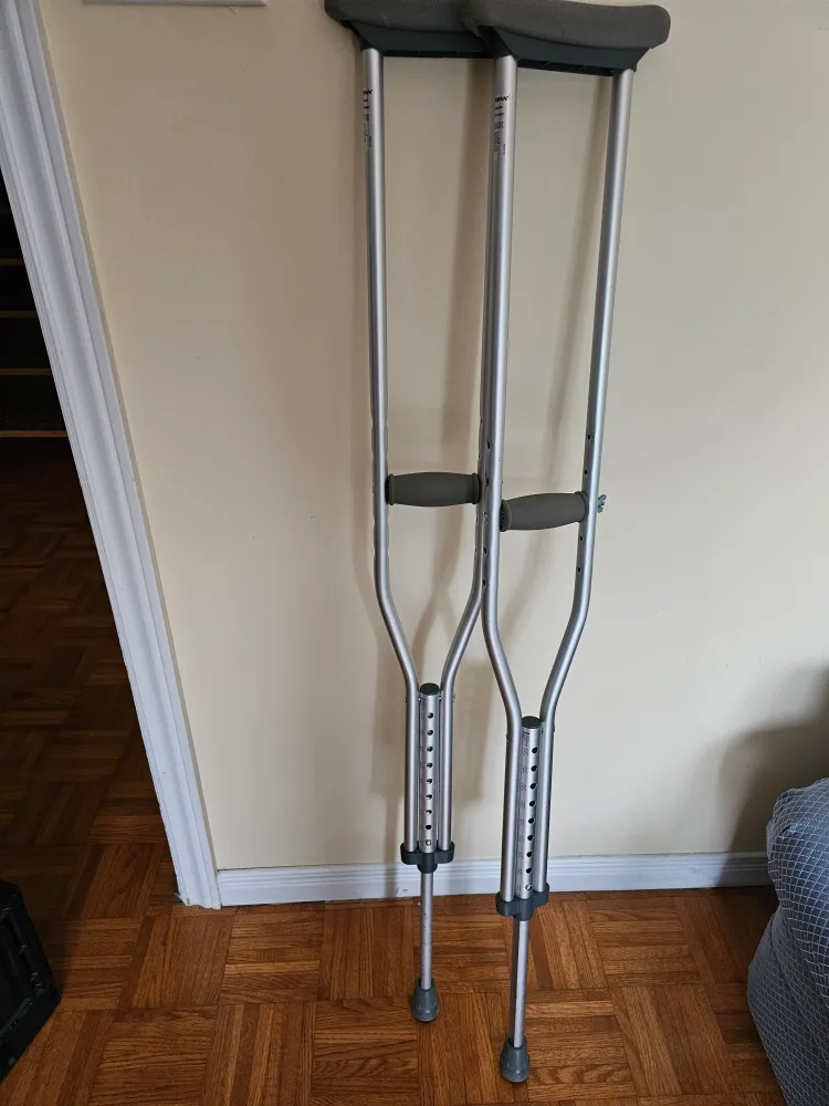 Guardian Crutches - Adjustable Height thumbnail