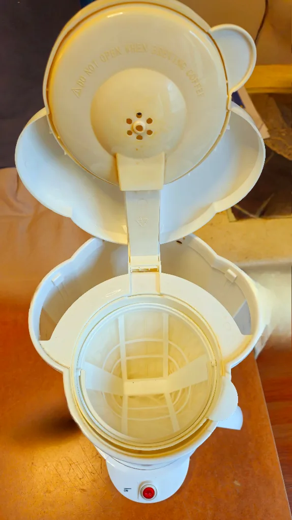 Betty Crocker Coffee Maker ☕️ image indicator(2)