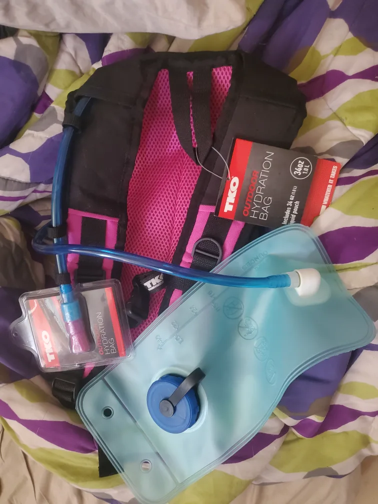 TKO Outdoor Hydration Bag (camel pouch) thumbnail