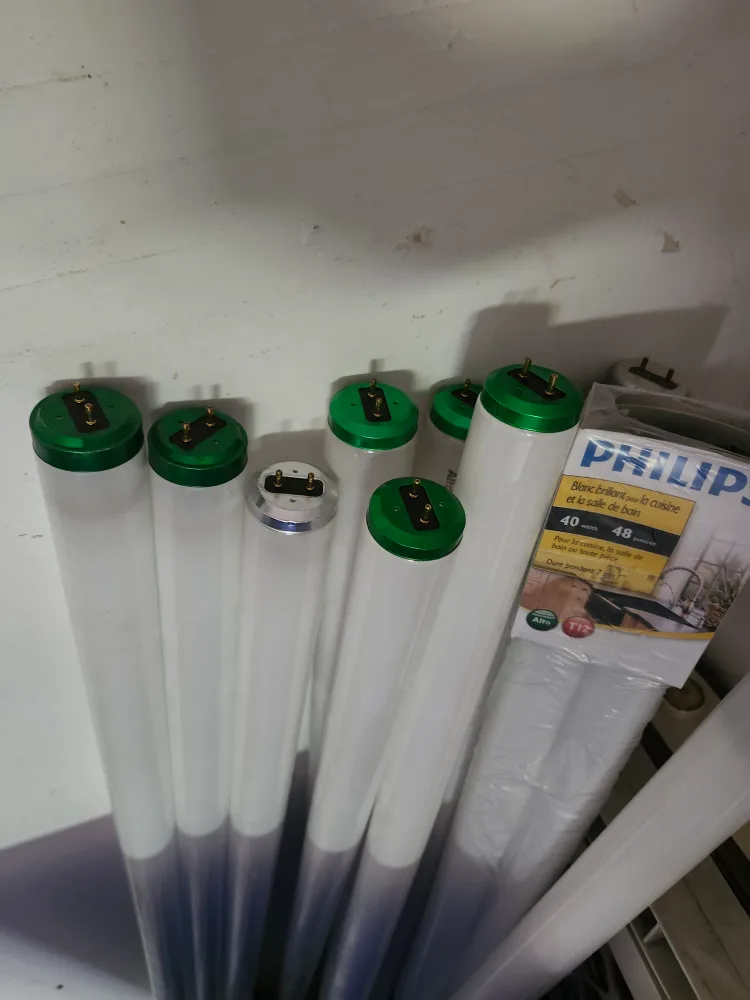 Fluorescent Light Tubes thumbnail
