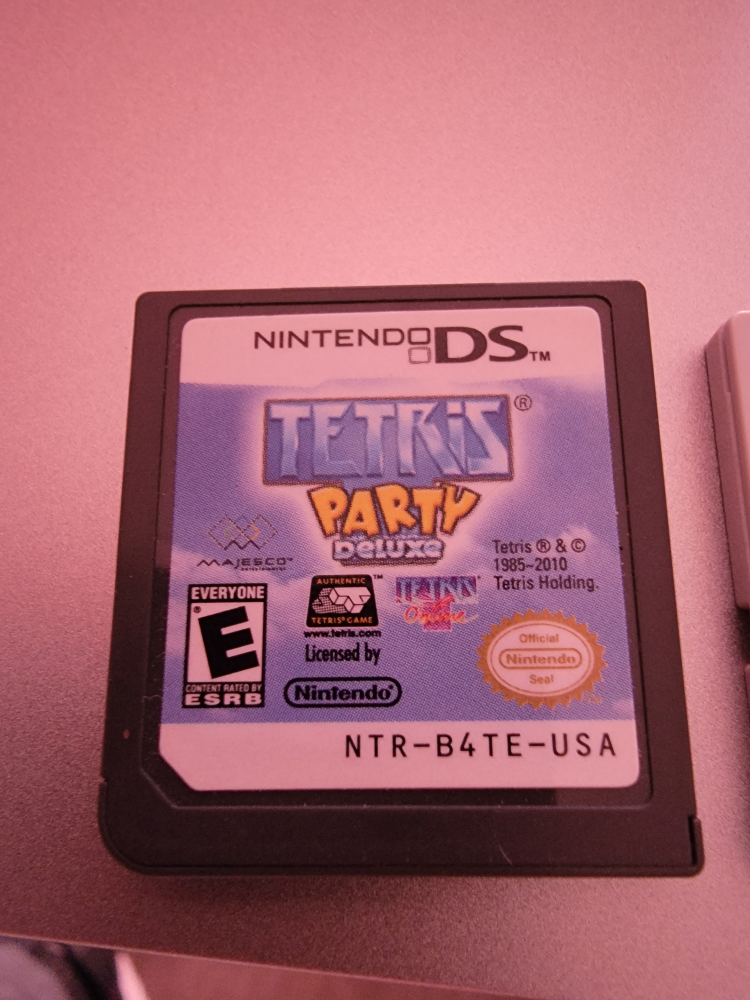 Nintendo 3DS & Zelda Ocarina of Time 3D Game - photo 3