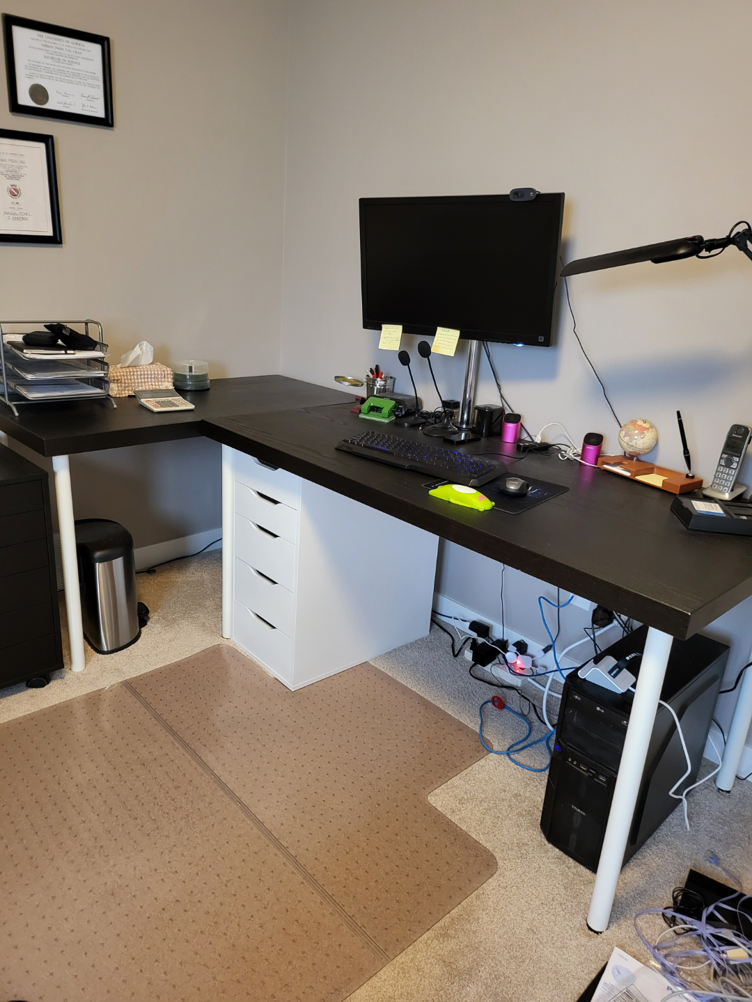 2 IKEA desks