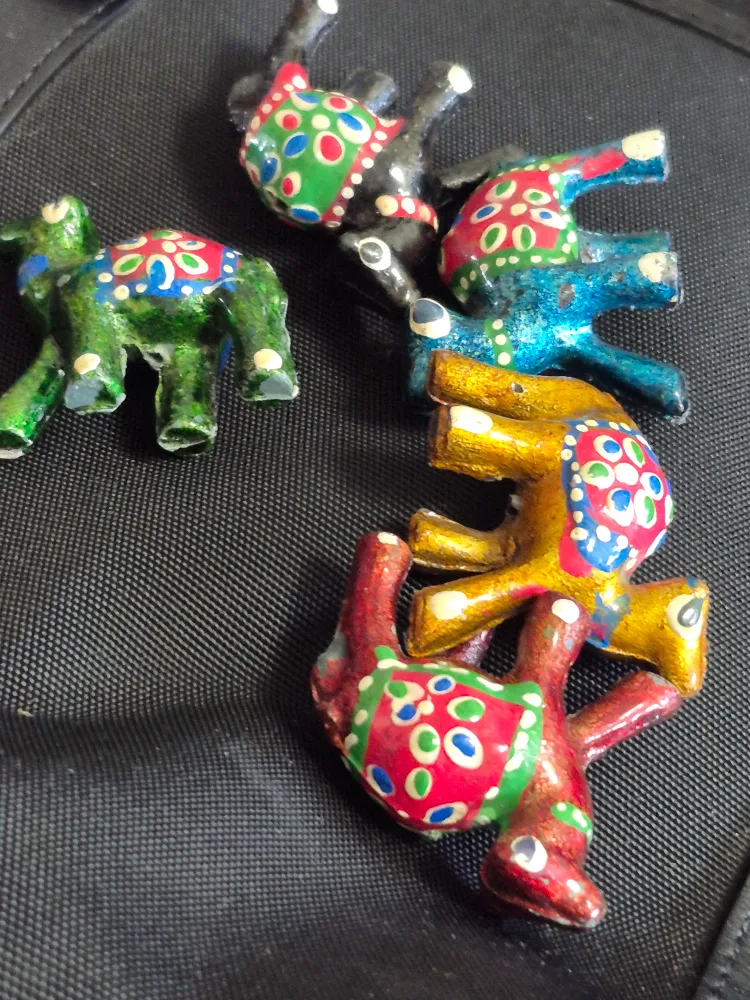 Set of 5 Hand-Painted Camel Figurines image indicator(2)