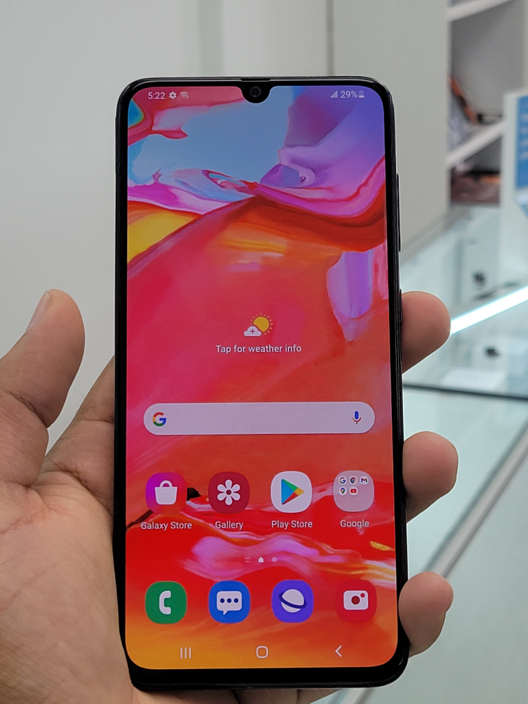 Samsung Galaxy A70 - photo 3