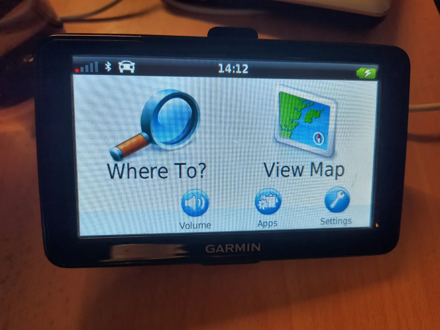 Garmin Nuvi 2595LM GPS Navigation thumbnail