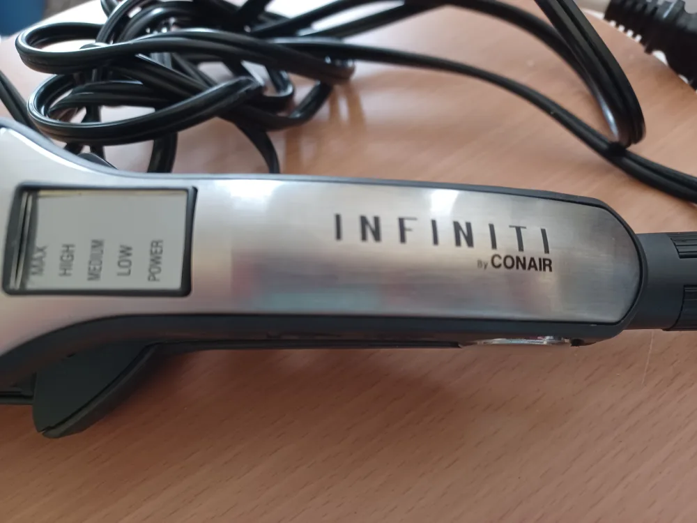 Infiniti Conair Flat Curling Iron thumbnail