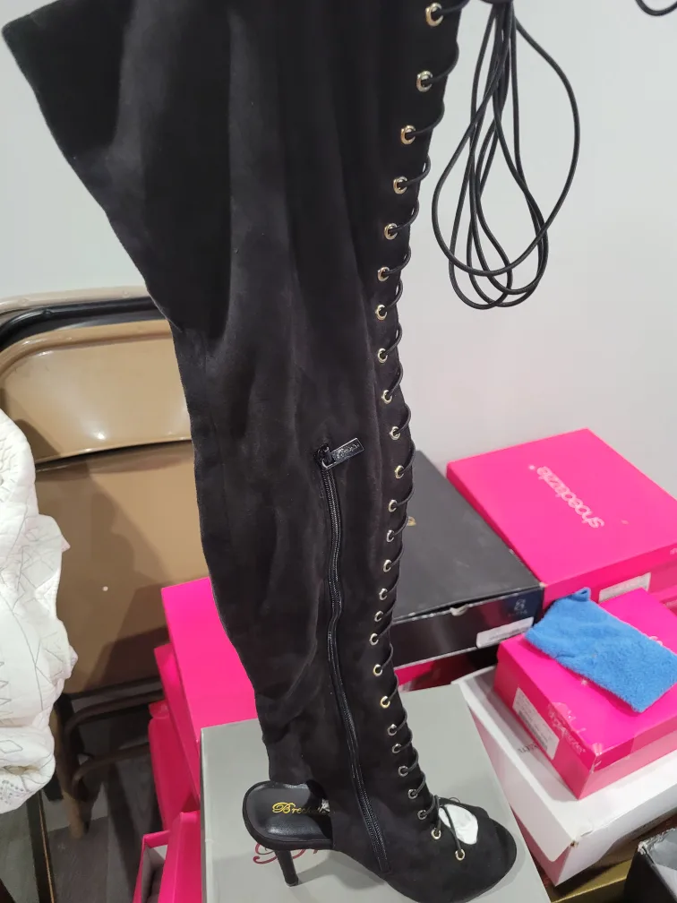 Breckelles Black Thigh High Lace Up Boots - Size 9 thumbnail