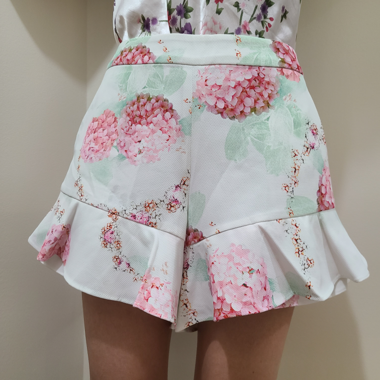 Floral Print Ruffle Hem Shorts - photo 2
