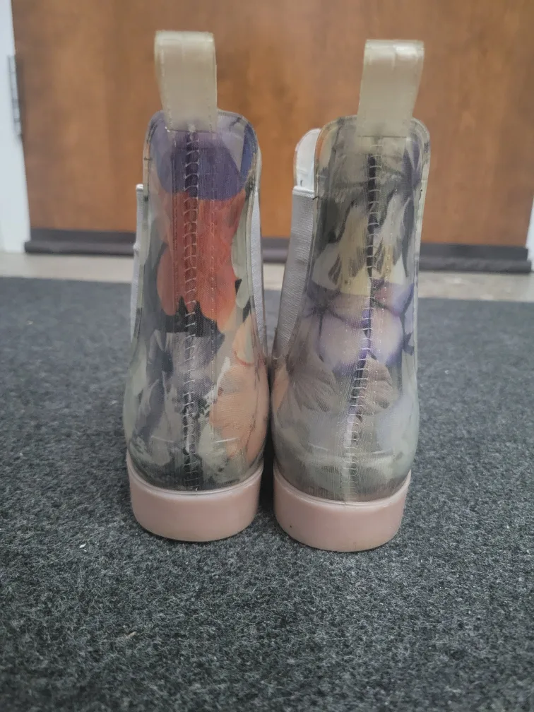 Floral Rain Boots image indicator(3)