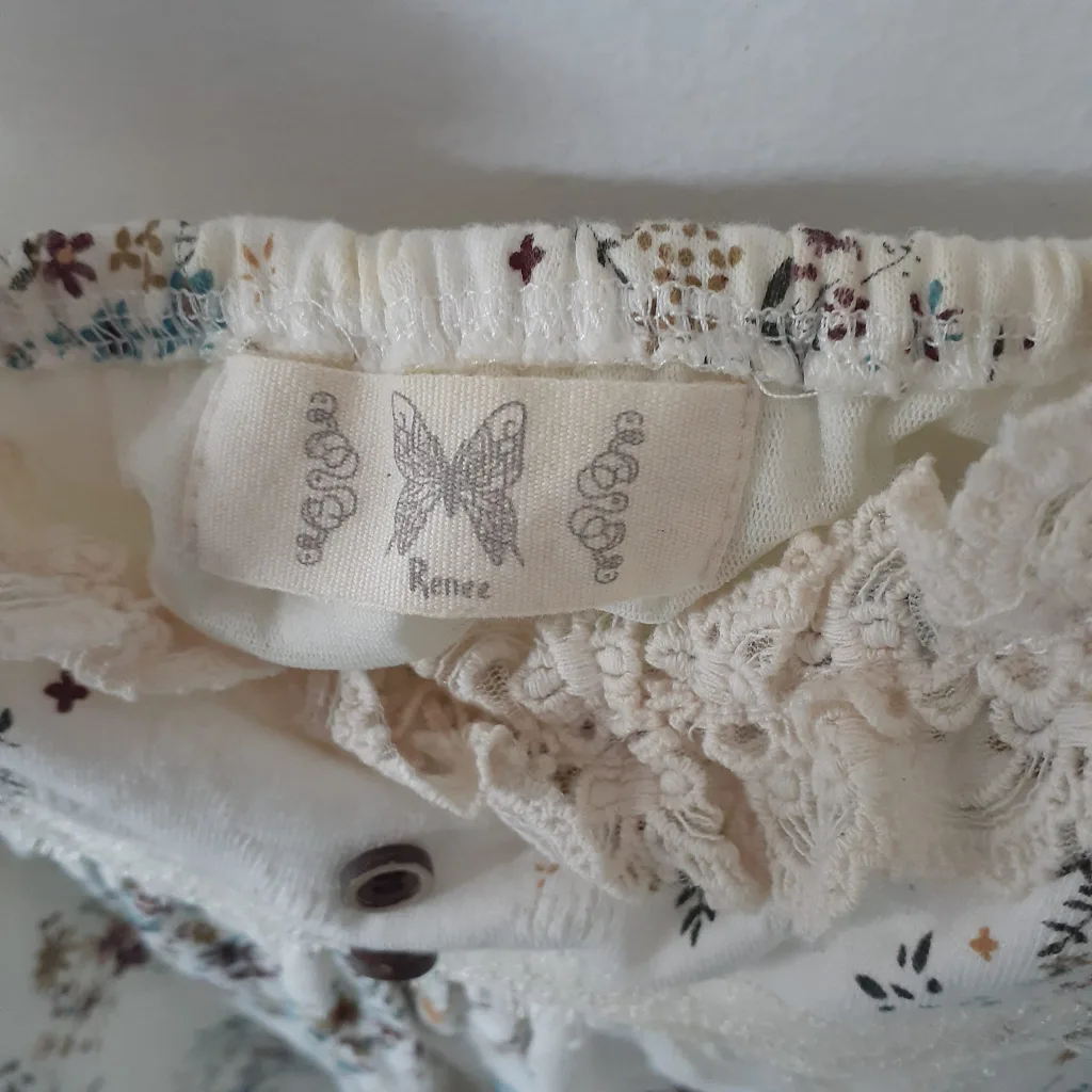 Renee Floral Lace Tank Top image indicator(2)