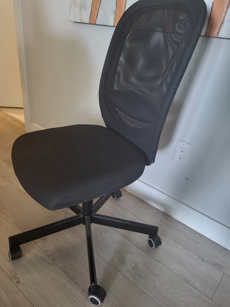 Black Mesh Office Chair