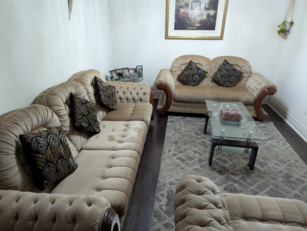 Beige color sofa set  - 6 seater - photo 2