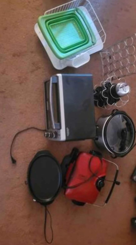 Kitchenware — NEED GONE ASAP
