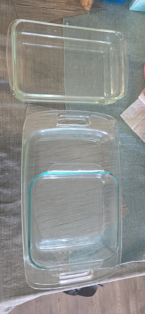 Pyrex Glass Baking Dishes - Set of 5 thumbnail