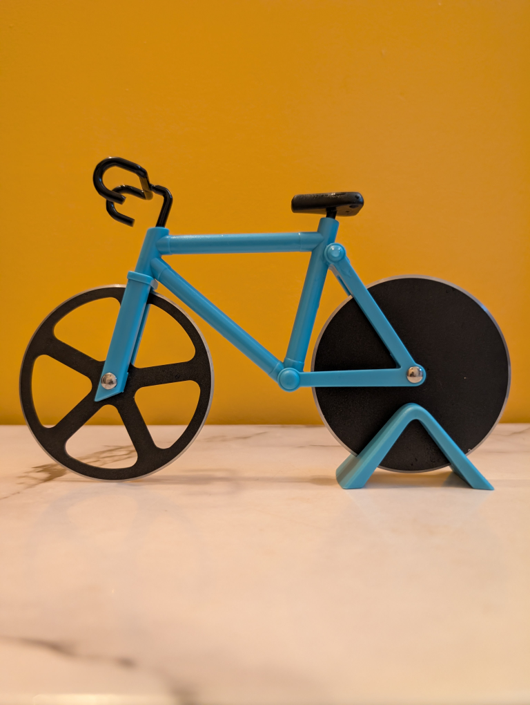 Bicycle Pizza Cutter – Fun & Functional Kitchen Tool  🚲🍕