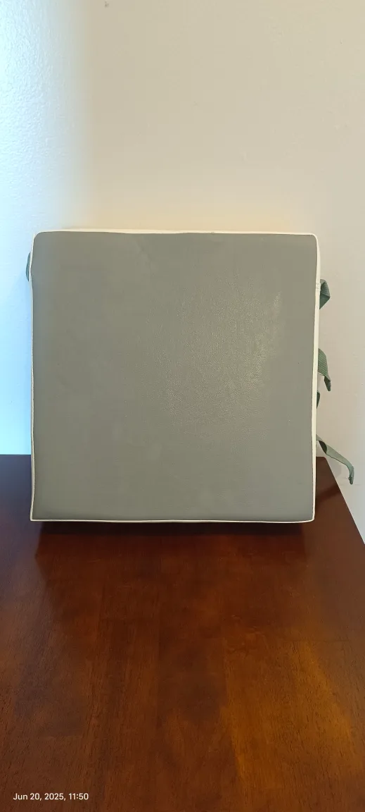 Square thick Chair Cushion thumbnail