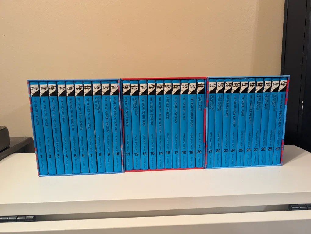 Hardy Boys Book Set (Volumes 1-30) thumbnail