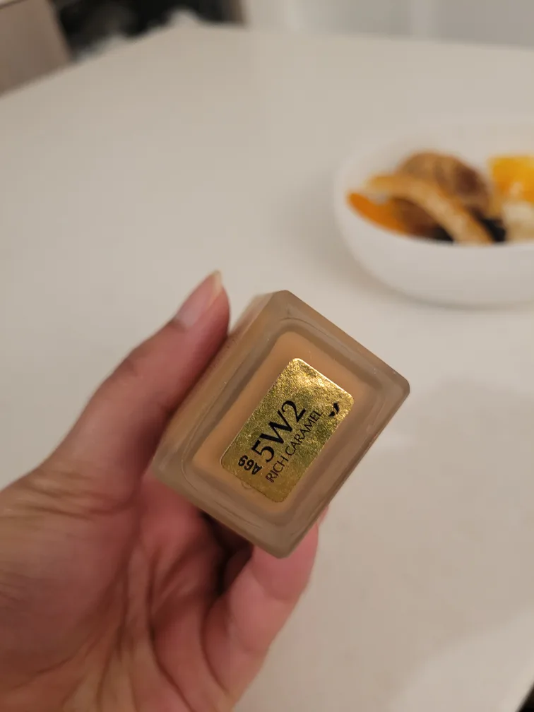 Estée Lauder Double Wear Foundation - Rich Caramel image indicator(3)