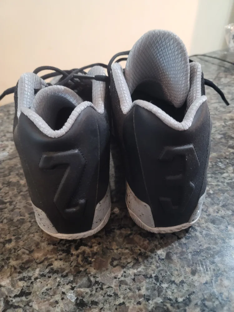 Jordan 29 Low "Infrared" Bball Shoes. Size 11 image indicator(4)