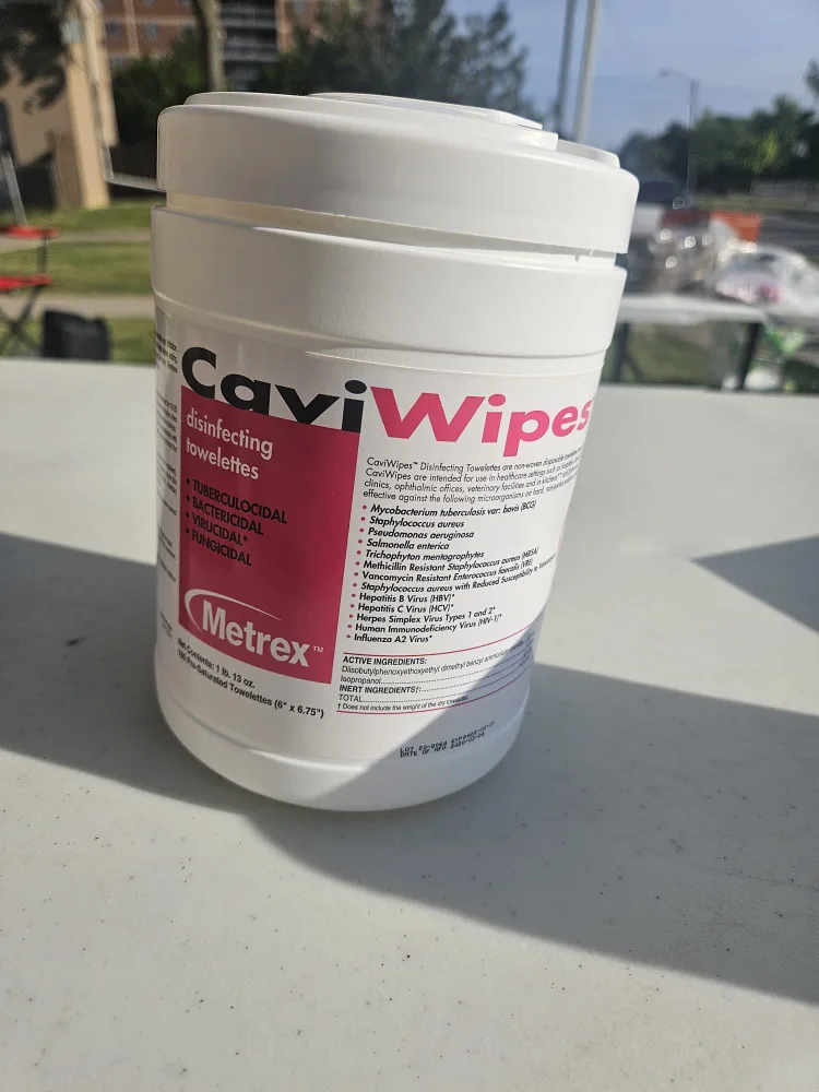 CaviWipes Disinfecting Towelettes thumbnail