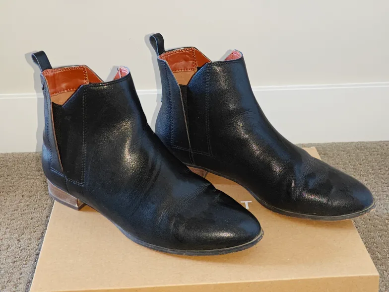 Matt & Nat Newman Vegan Ankle Boots - Black - Size 38 (US 7) thumbnail