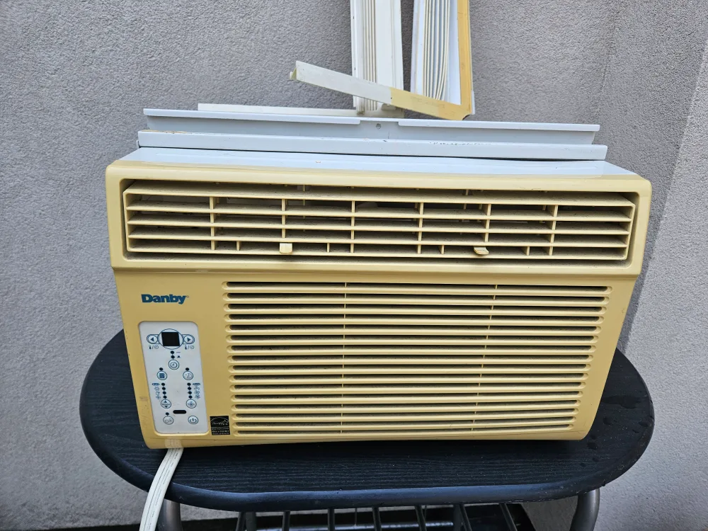 Danby Window Air Conditioner thumbnail