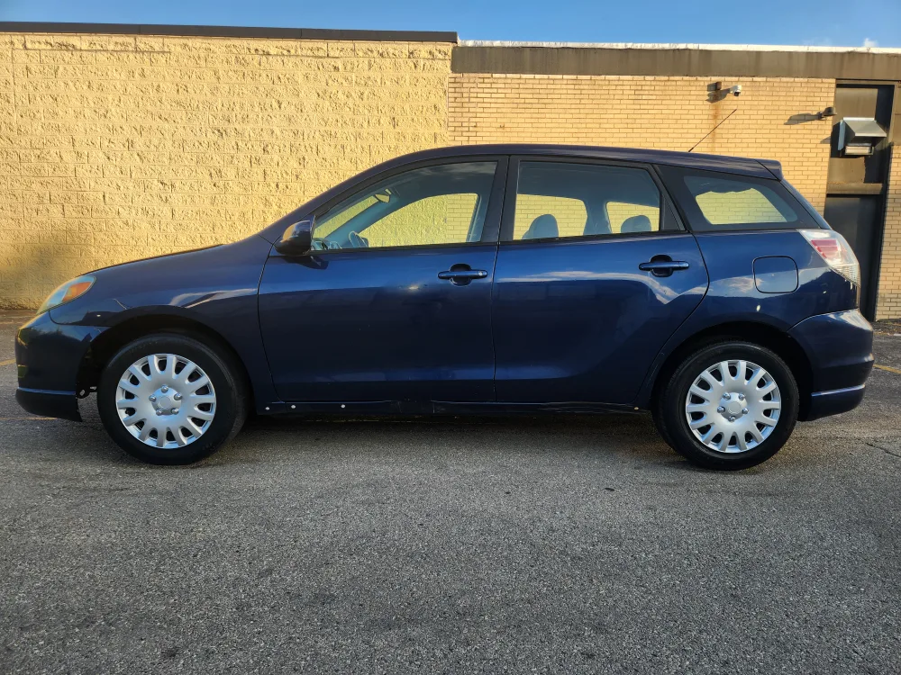 2005 Toyota Matrix XR thumbnail