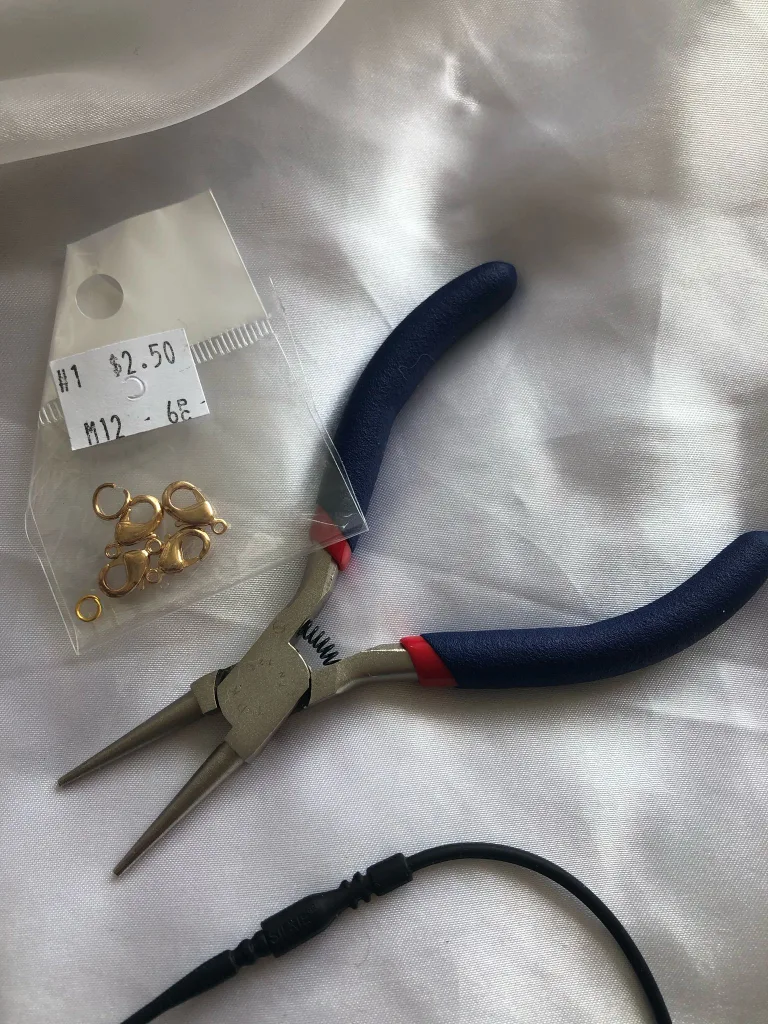 Jewellery Making Supplies image indicator(7)