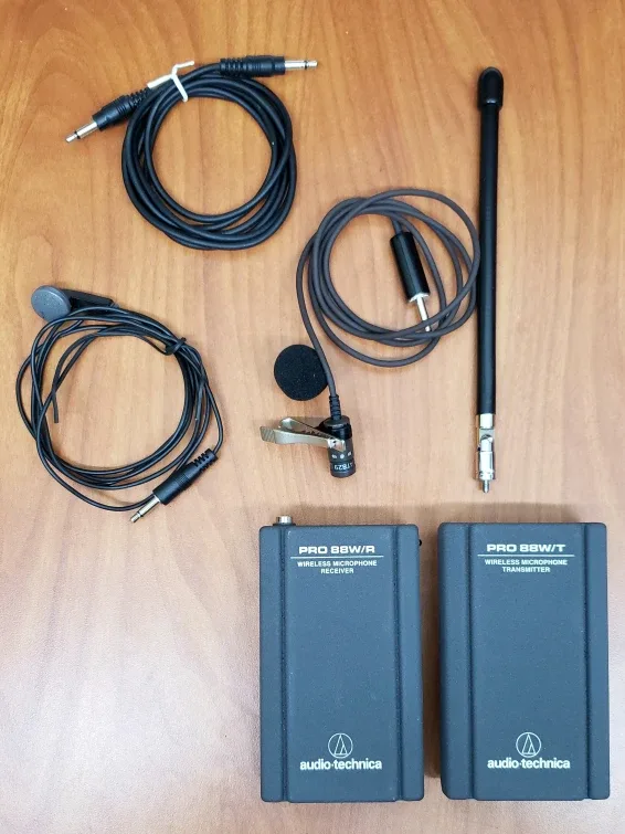 Audio-Technica PRO 88W/R & PRO 88W/T Wireless Microphone Set thumbnail