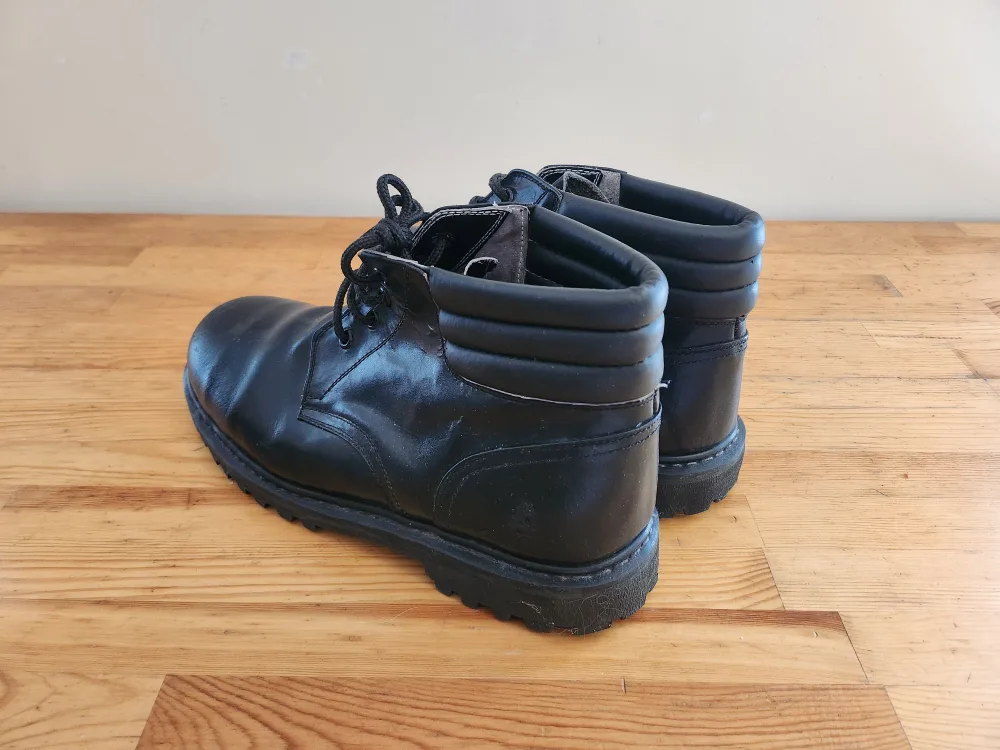 Black Lace Up Work Boots Oil Resistant (US 9) image indicator(2)