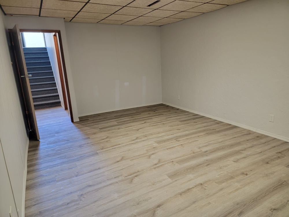 Room Rental Available - photo 2